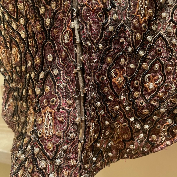 VINTAGE GORGEOUS BEADED GOLDEN BUSTIER TOP - Picture 9 of 14